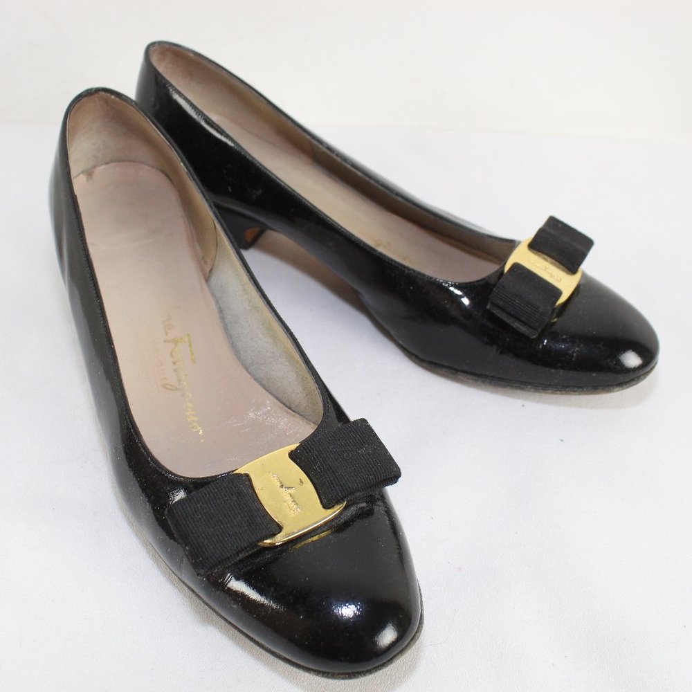 SALVATORE FERRAGAMO Patent Leather Heels Sz US 9B